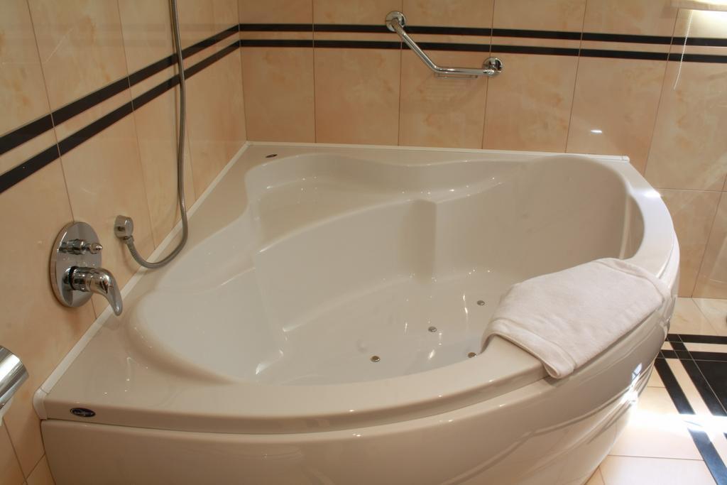 Wellness Hotel Harrachovka Rum bild